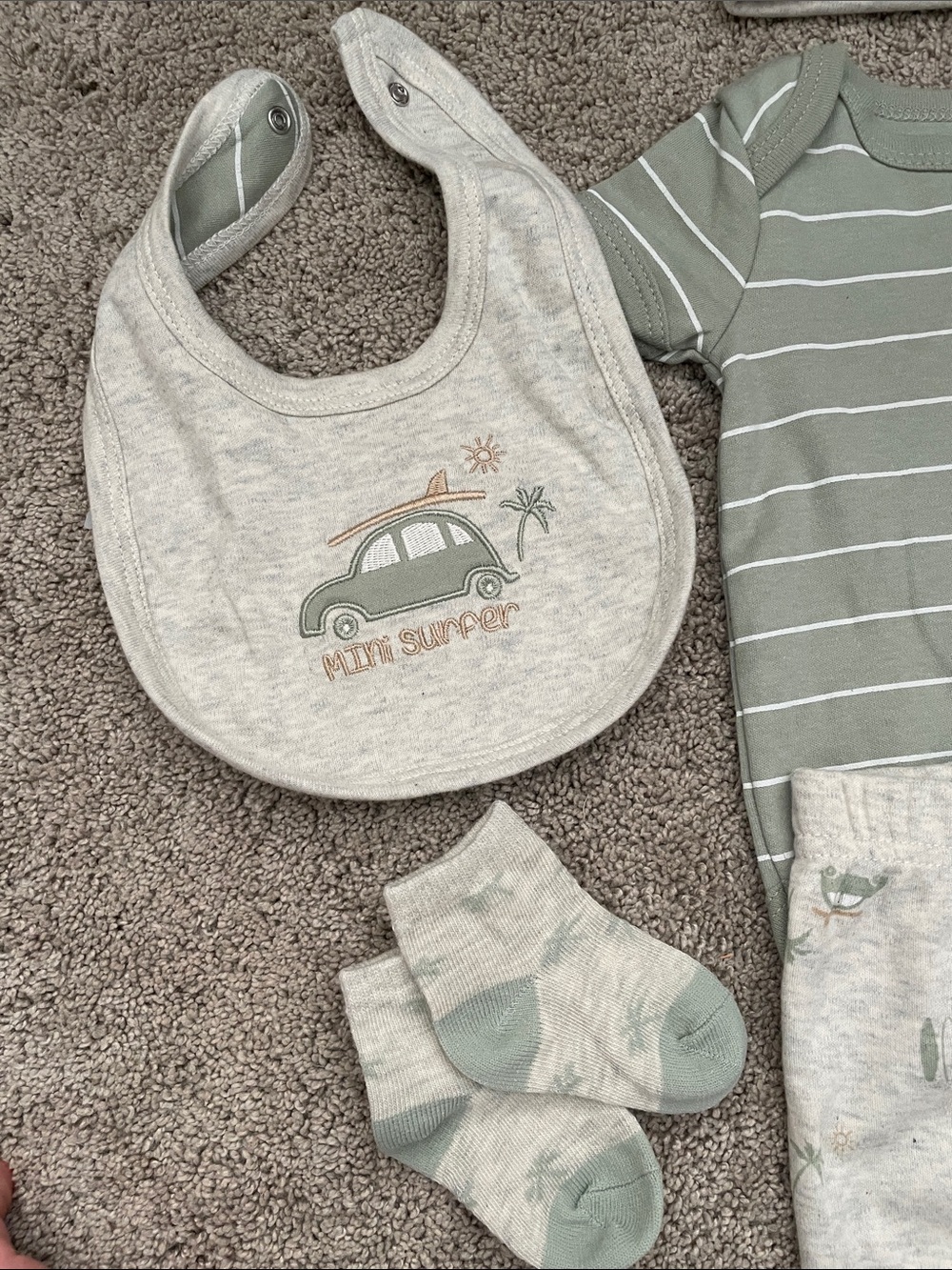 Mini Surfer Outfit - Picture 2 of 4